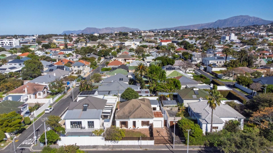 4 Bedroom Property for Sale in Claremont Western Cape
